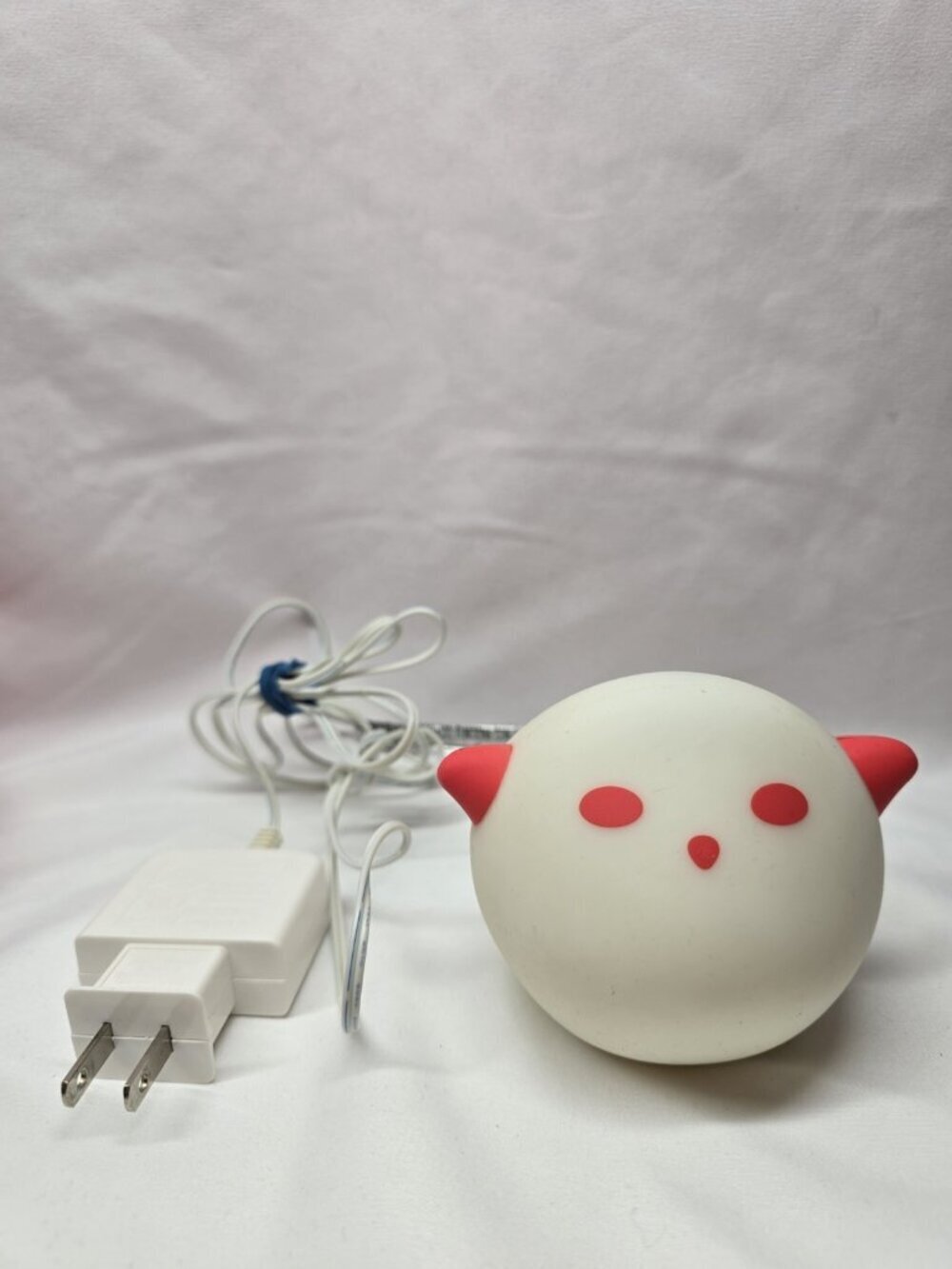 IKEA Spoka Ghost Cat Color Change Night Light Red Ears Discontinued Rare